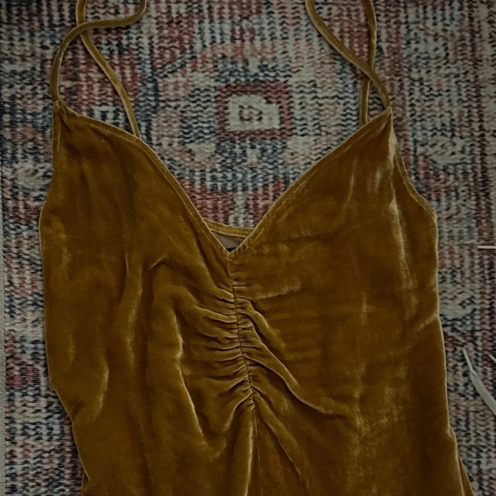 Reformation Velvet Ruched Spaghetti Strap Top - Picture 2 of 3